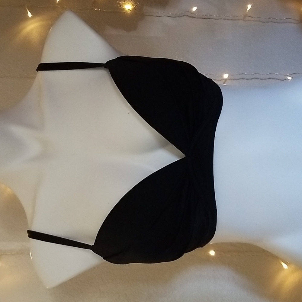 Victoria Secret push up swim top 34d‎